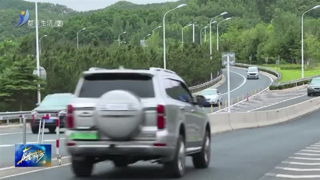 保畅通提“颜值” 道路铣刨“不打烊”【威海广电讯】